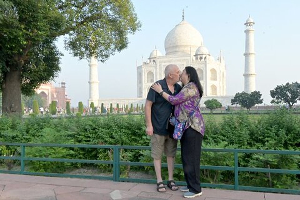 Da Agra - Saltafila: tour del Taj Mahal e del forte di Agra in auto