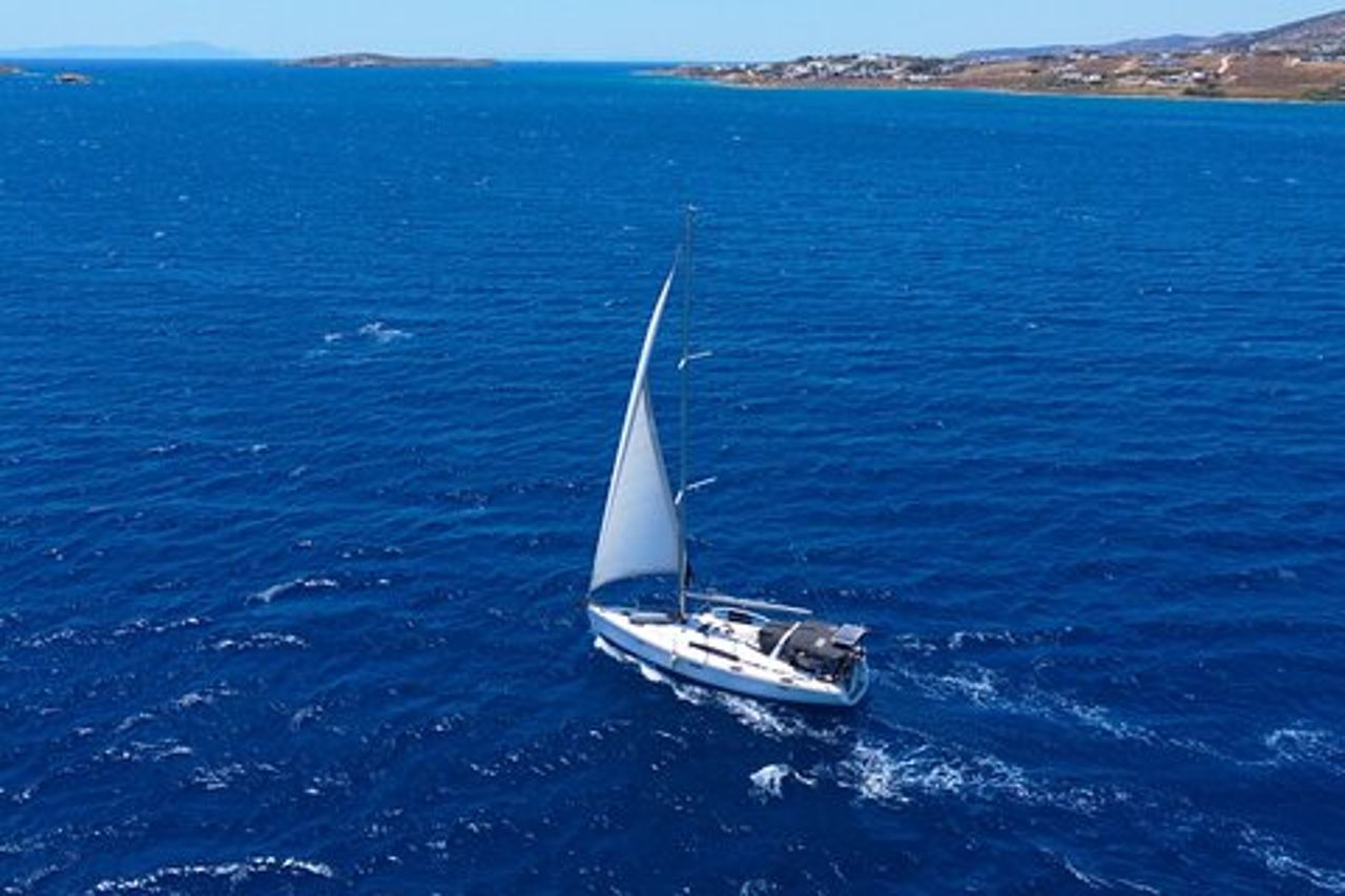 Un giorno intero di vera vela a South Naxos e Koufonisi SY AGERAS