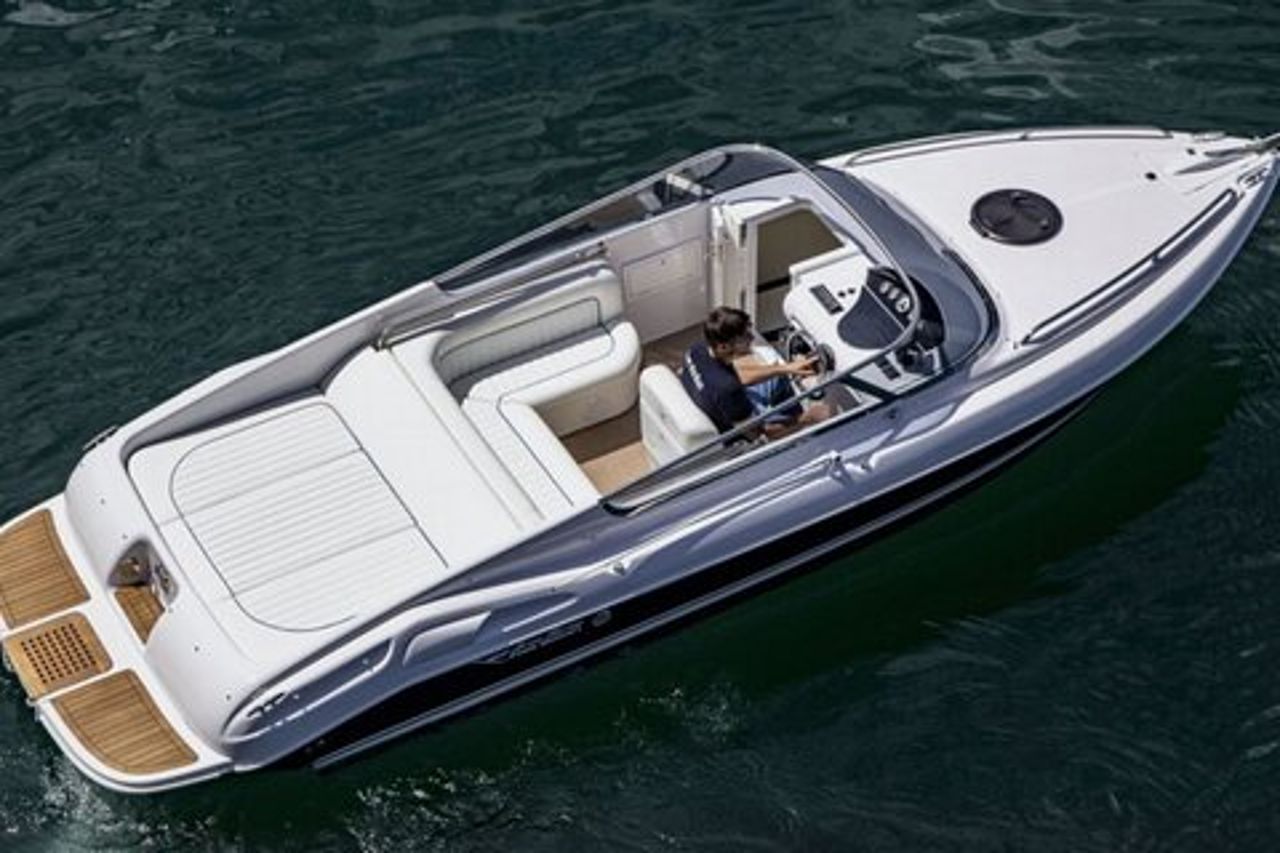 Tour privato in barca sul Lago di Como 1 h.
