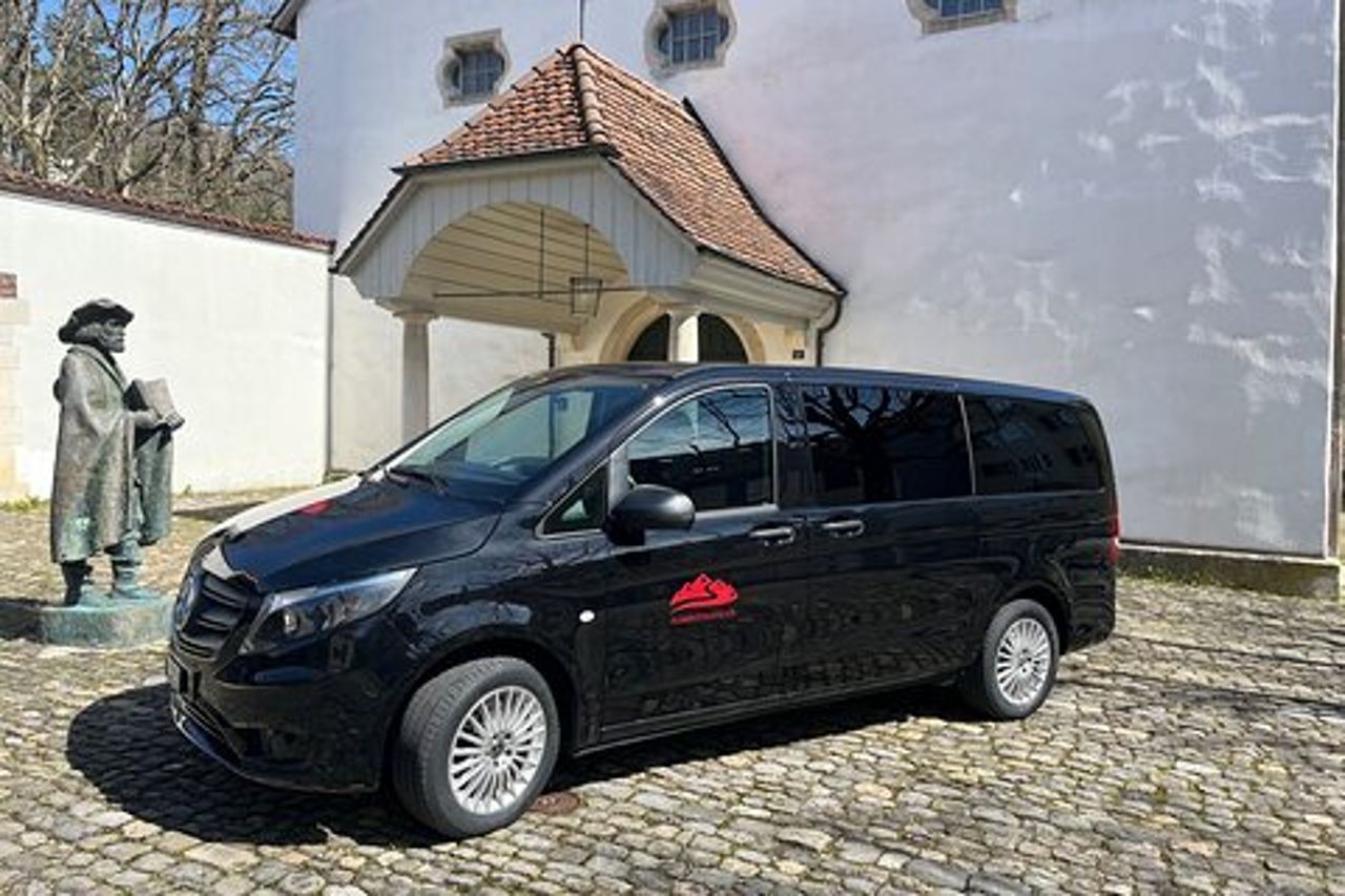 Basilea da o per Interlaken Transfer privato per 1 - 4 passeggeri