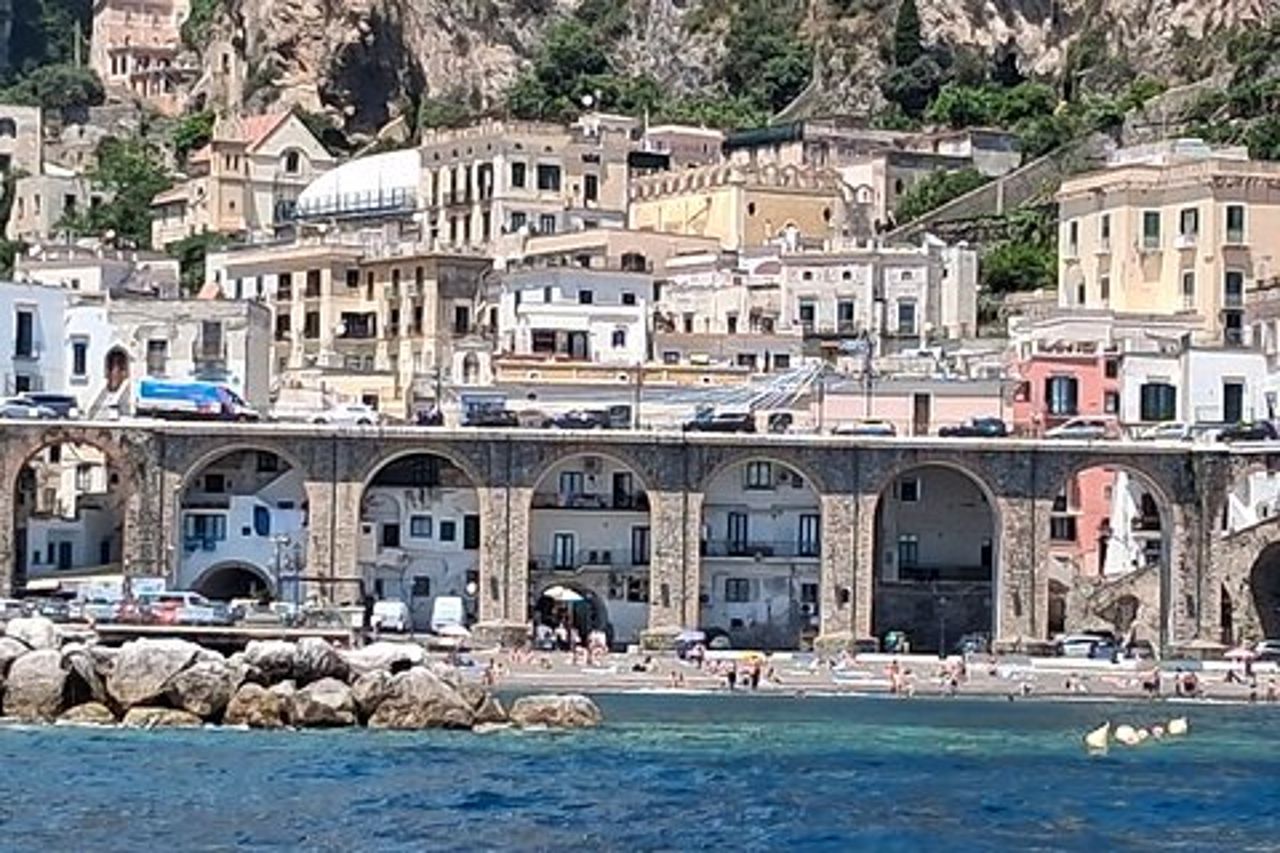Vivi la Magia della Costiera dal mare: Maiori & Amalfi a Positano