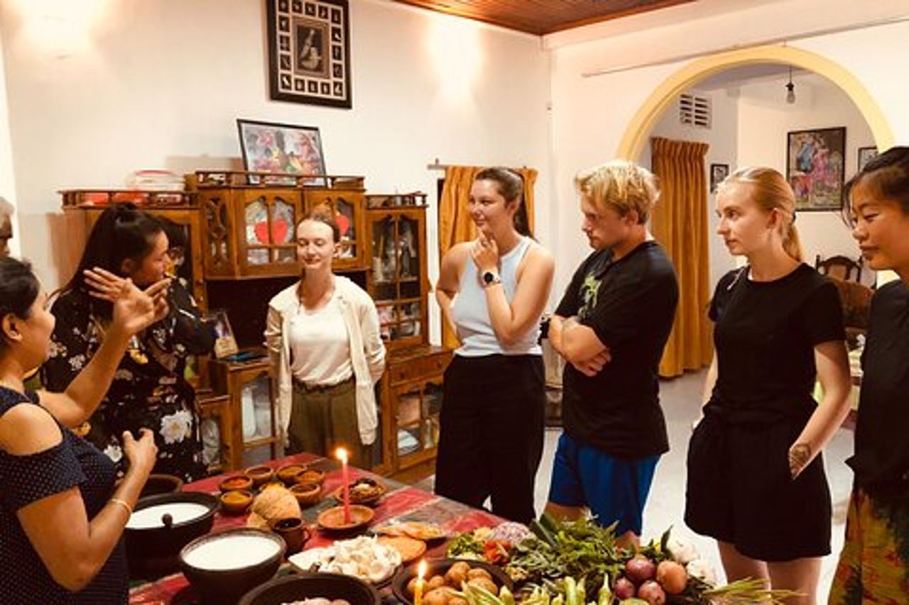 Autentica lezione di cucina dello Sri Lanka a Kandy con la famiglia locale