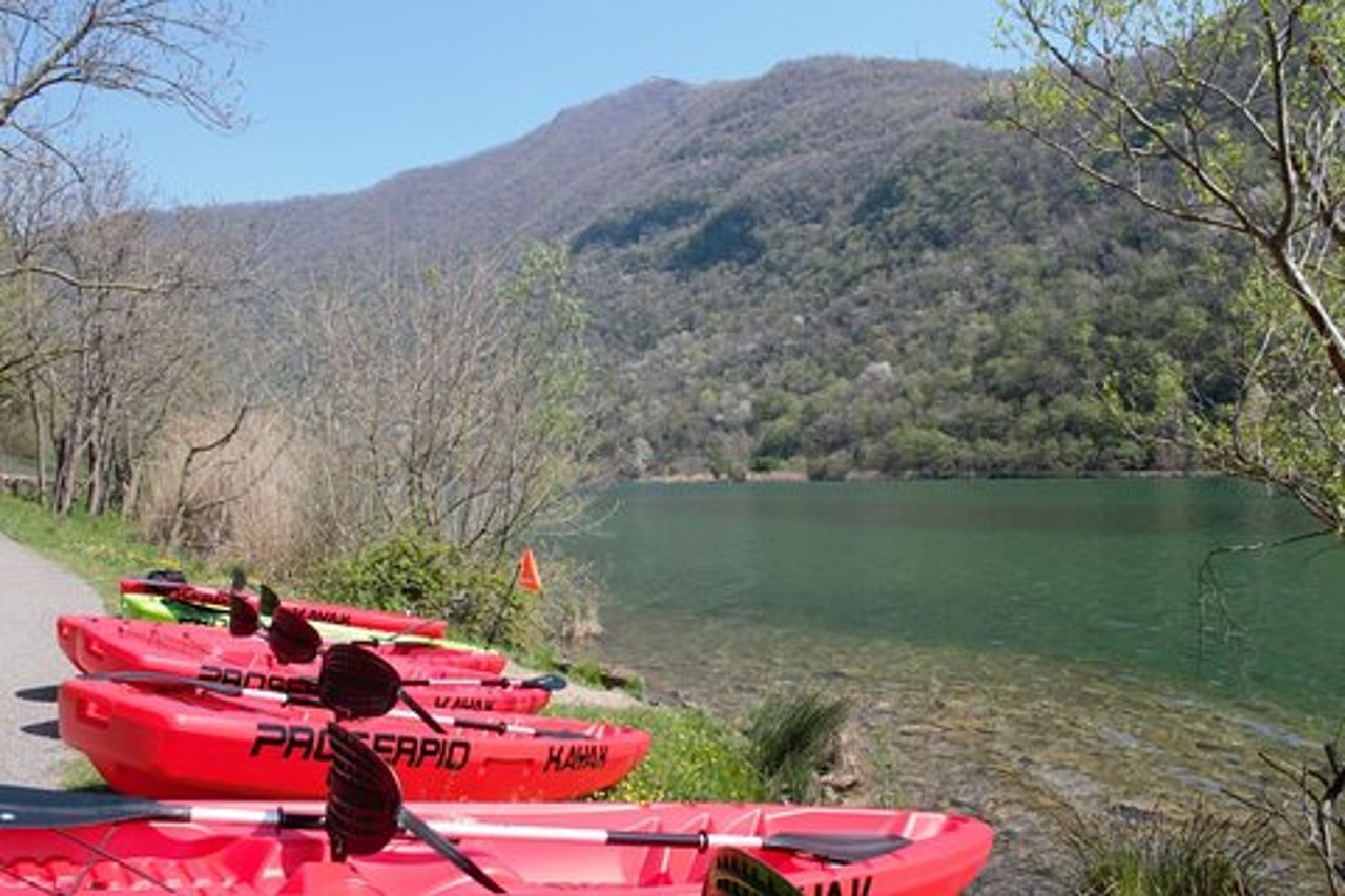 Kayak tour con guida al Lago del Segrino ( Como )