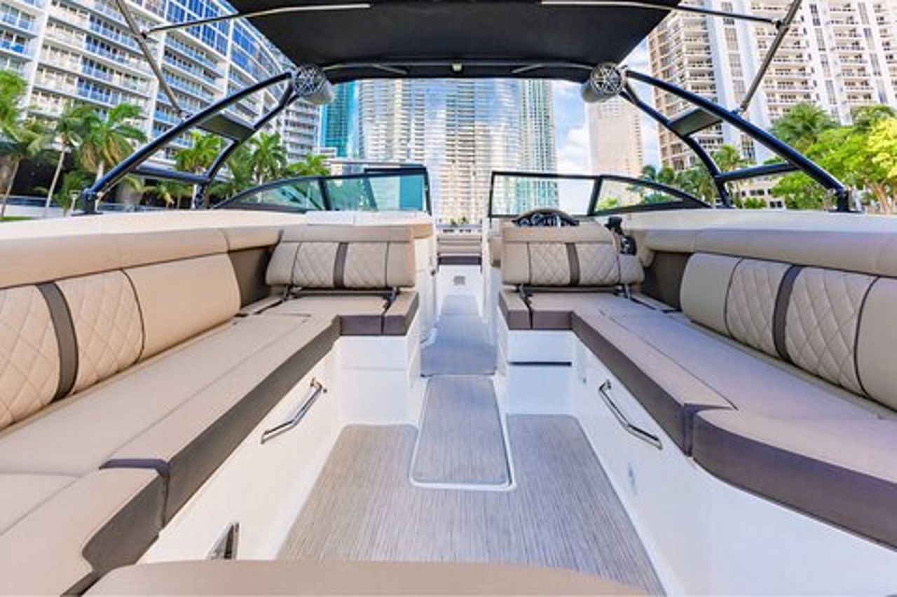 Il meglio di Miami: Charter privato in barca top-rated & esperienza guidata