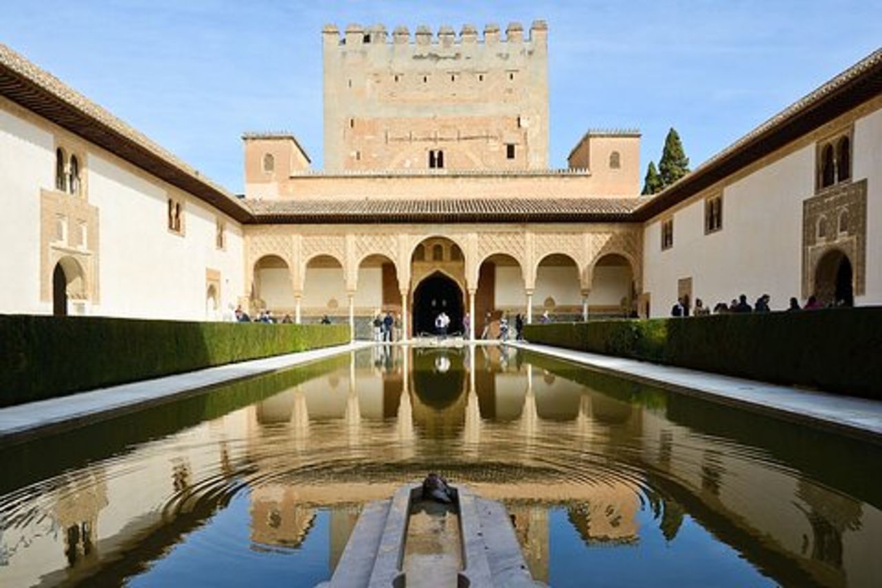 Tour semi privato all'Alhambra da Nerja