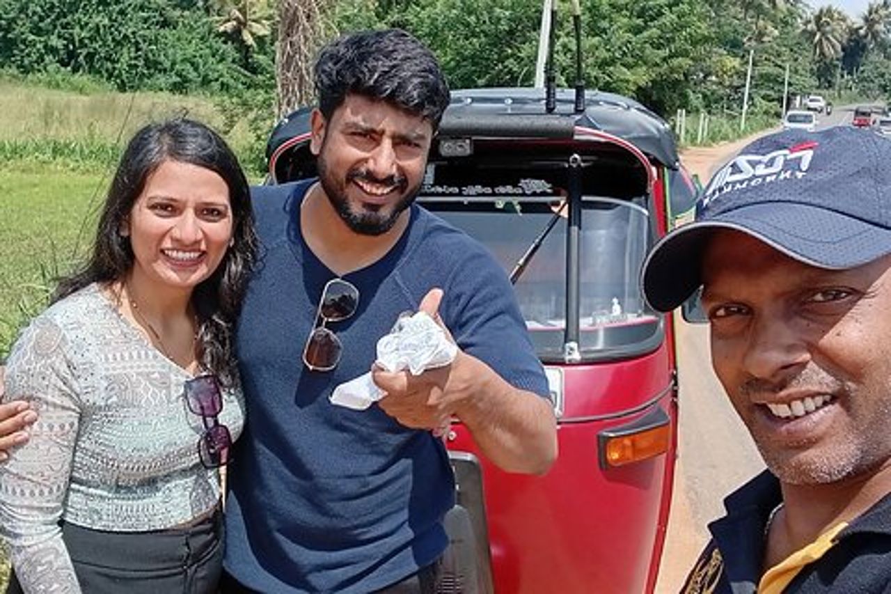 Tour privato in Tuk Tuk della città di Kandy e dintorni