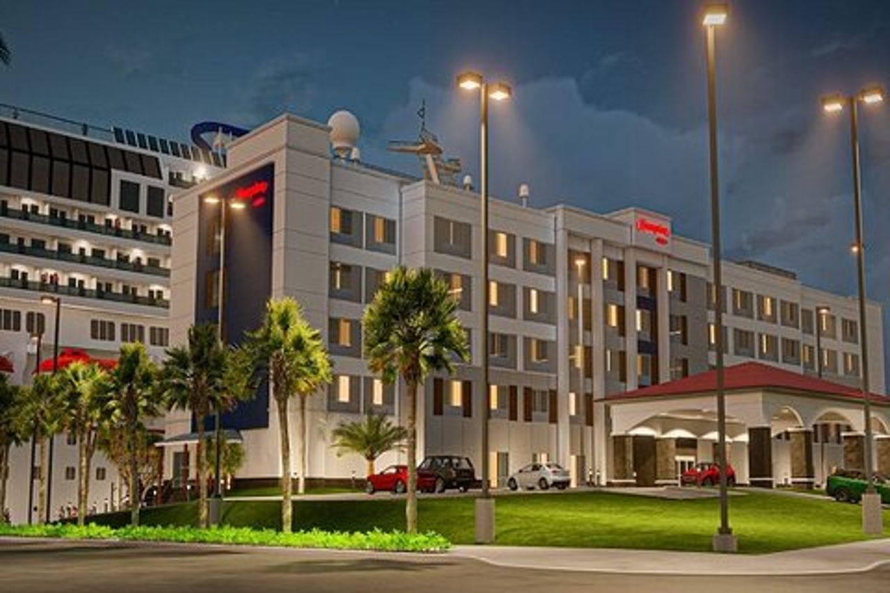 Paradise Taxi & Tours USVI Airport Trasporti Hampton by Hilton
