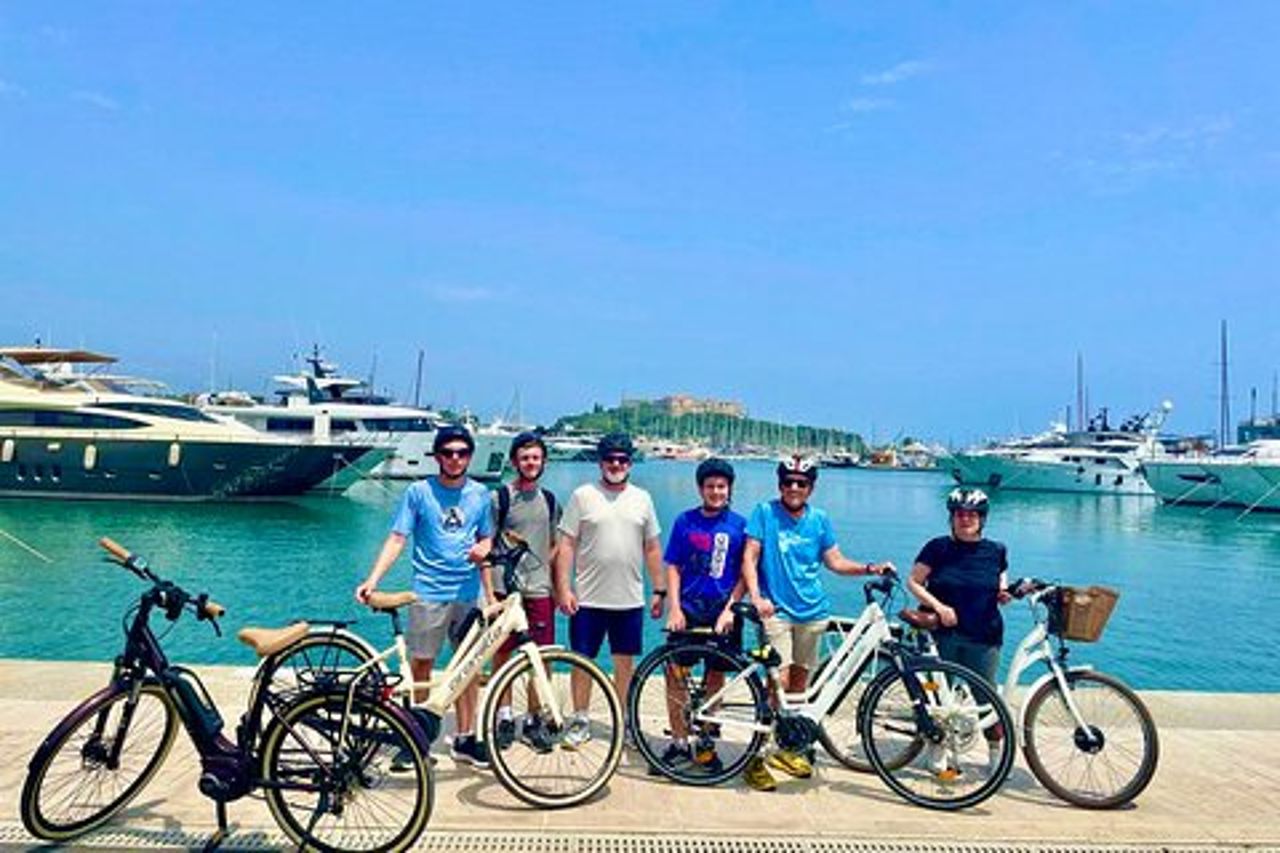Tour in e-bike Antibes & St-Paul-de-Vence : gioie e parchi della riviera