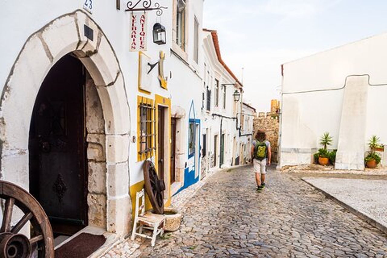 Tour storico privato di un'intera giornata della Évora medievale