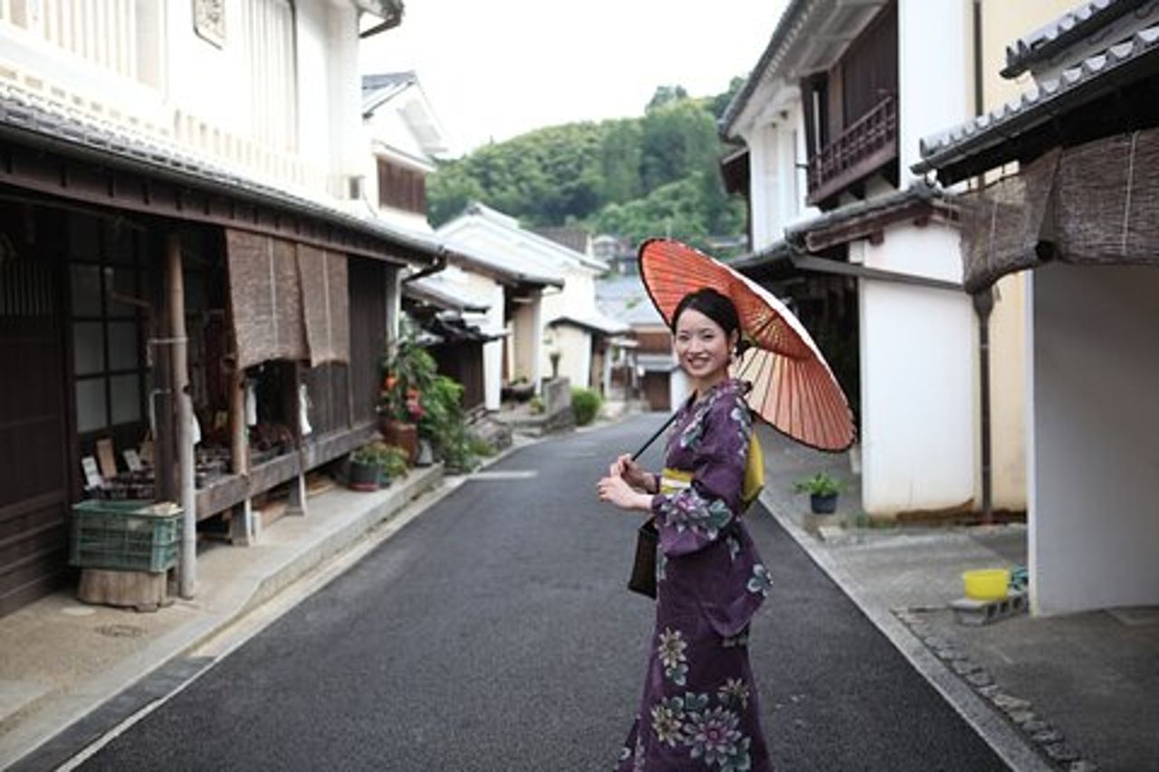 Uchiwa Fan Making e Uchiko Town Passeggiata storica