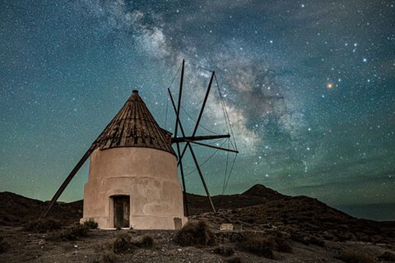 Notte di osservazione delle stelle nel deserto di Tabernas