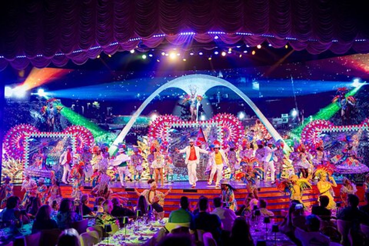 Rio de Janeiro: Roxy Cena Spettacolo Ufficiale - Cena + Spettacolo