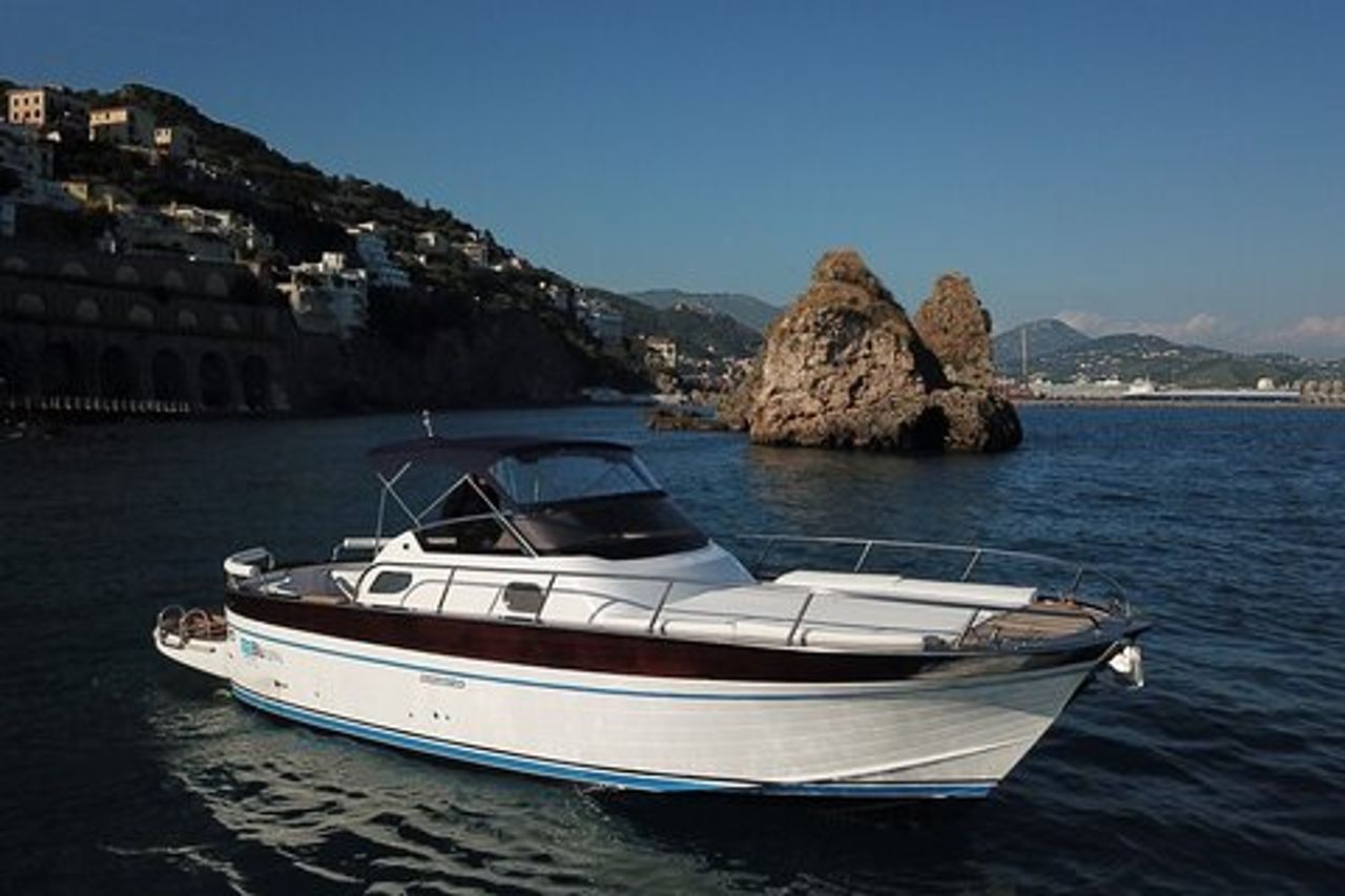 Tour privato in barca in Costiera Amalfitana