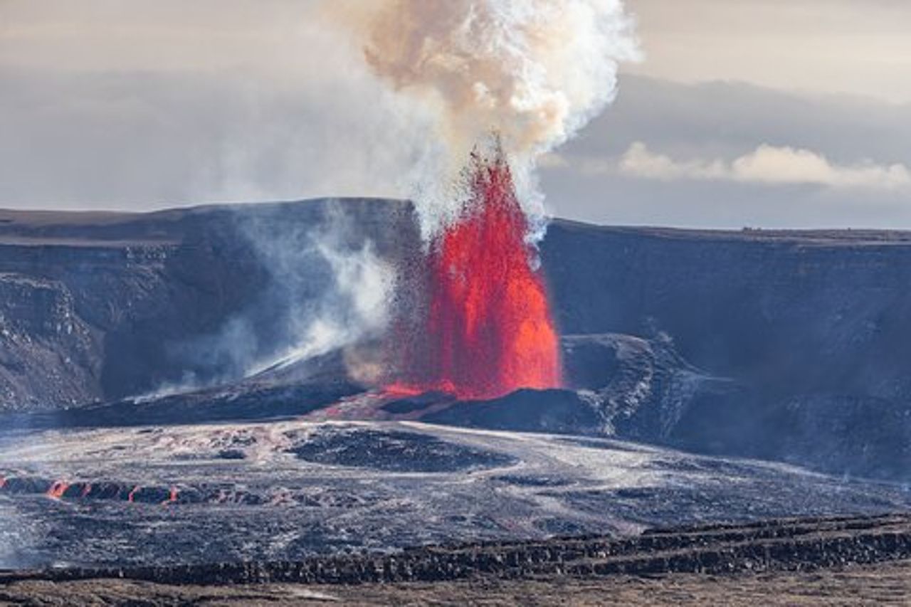 Privato: tour all-inclusive del vulcano e delle cascate di Big Island