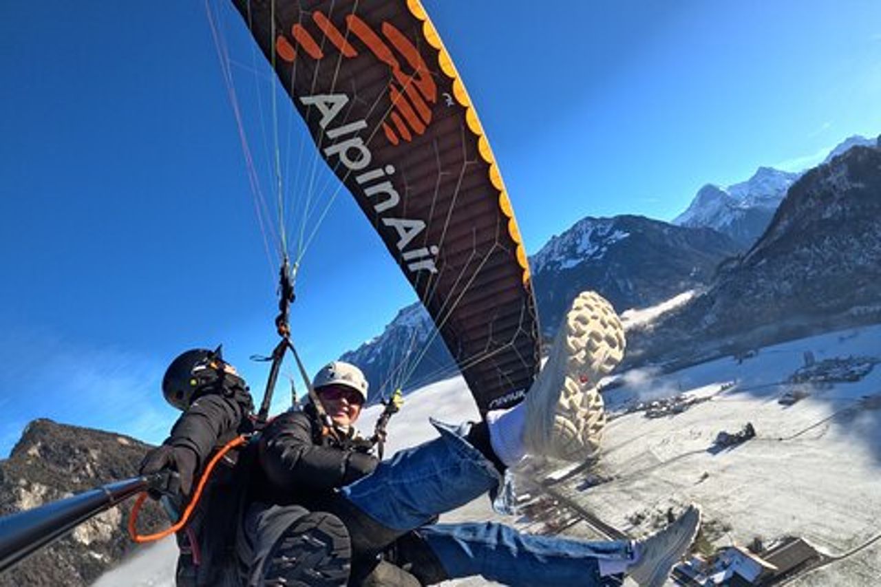Tandem Parapendio a Interlaken