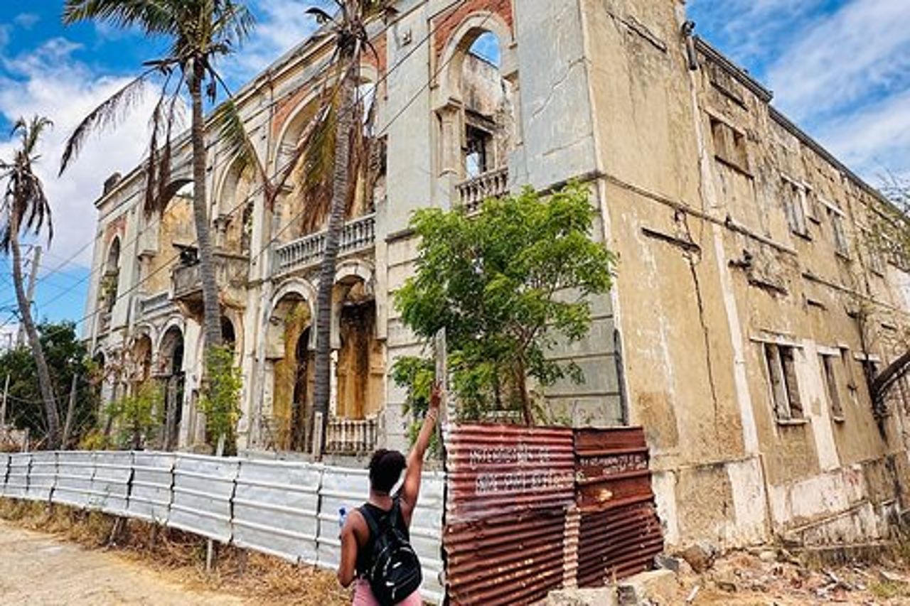 Tour della città in tuk-tuk ad Antsiranana Diego Suarez Baobab e shopping