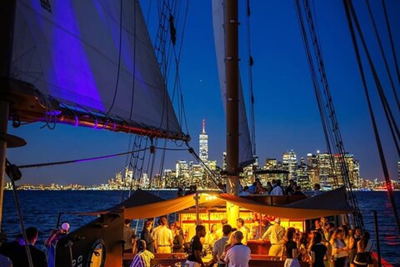 Crociera delle luci di New York a bordo del Clipper City