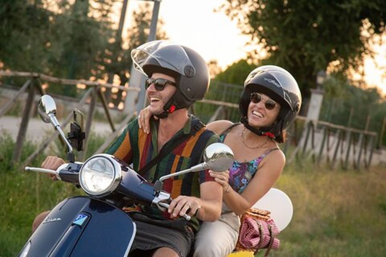 Tour in Vespa a Montefalco e Degustazione in Cantina