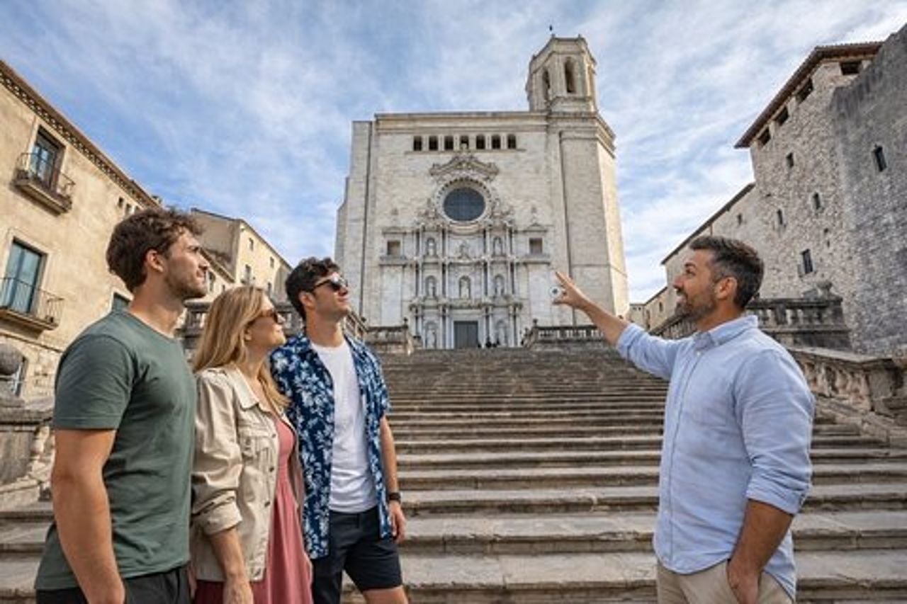 Game of Thrones: tour privato di Girona medievale con prelievo dall'hotel