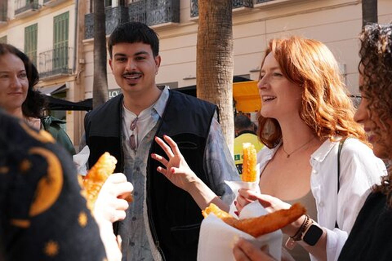 Tour del mercato e delle tapas di Malaga con gli amanti del cibo