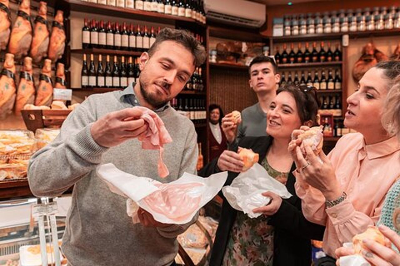 Tour enogastronomico di Bologna