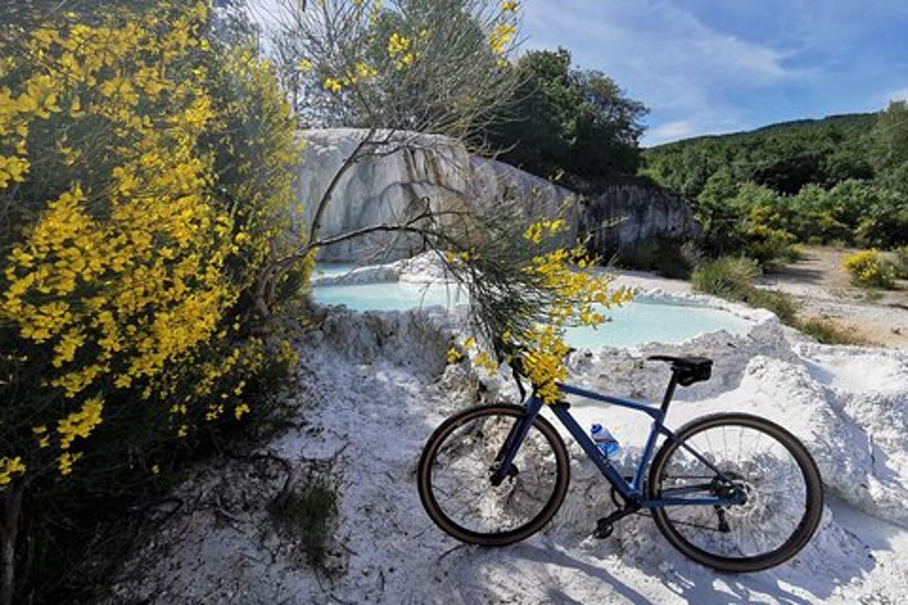 Noleggio bicicletta elettrica e Gravel a Montalcino