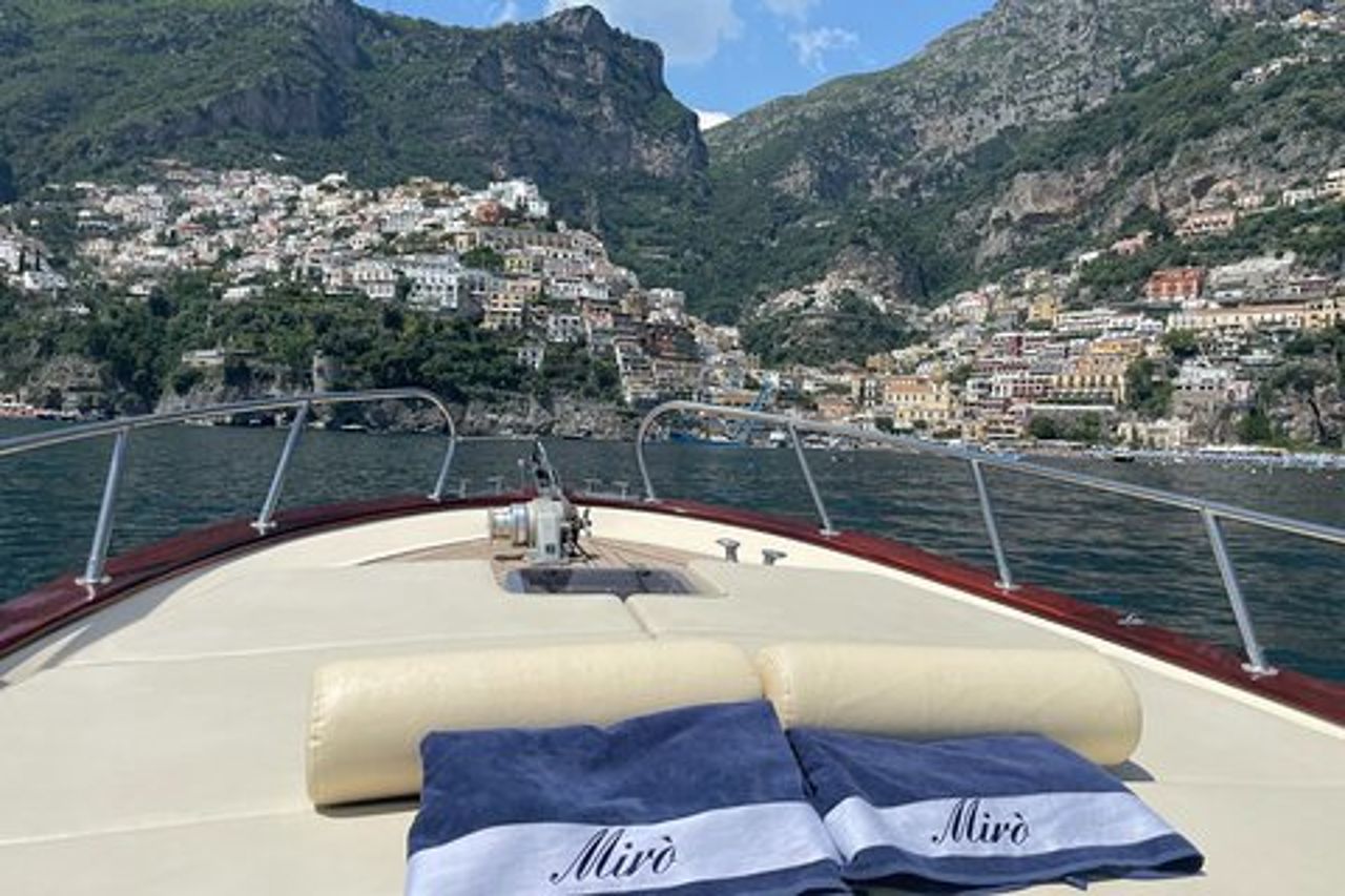 Tour privato in barca di mezza giornata della Costiera Amalfitana da Positano