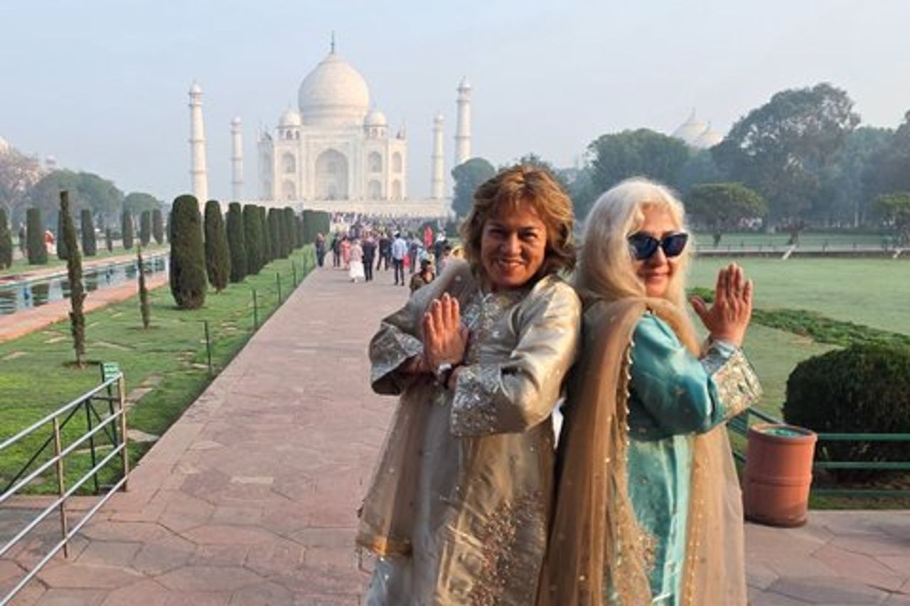 Tour salta fila di Agra Taj Mahal con Guida e biglietti per il Forte di Agra!