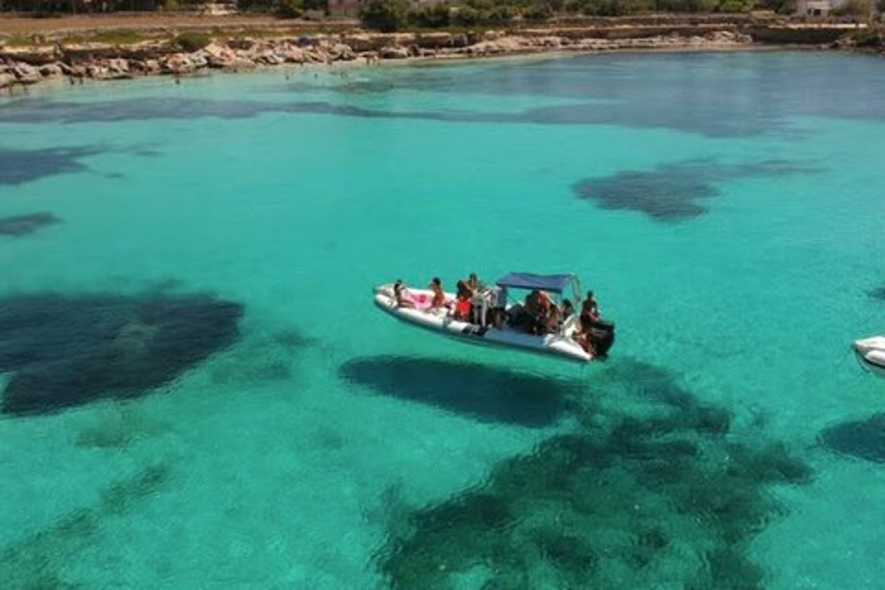 Tour Privato delle Isole Egadi: Favignana e Levanzo con pranzo