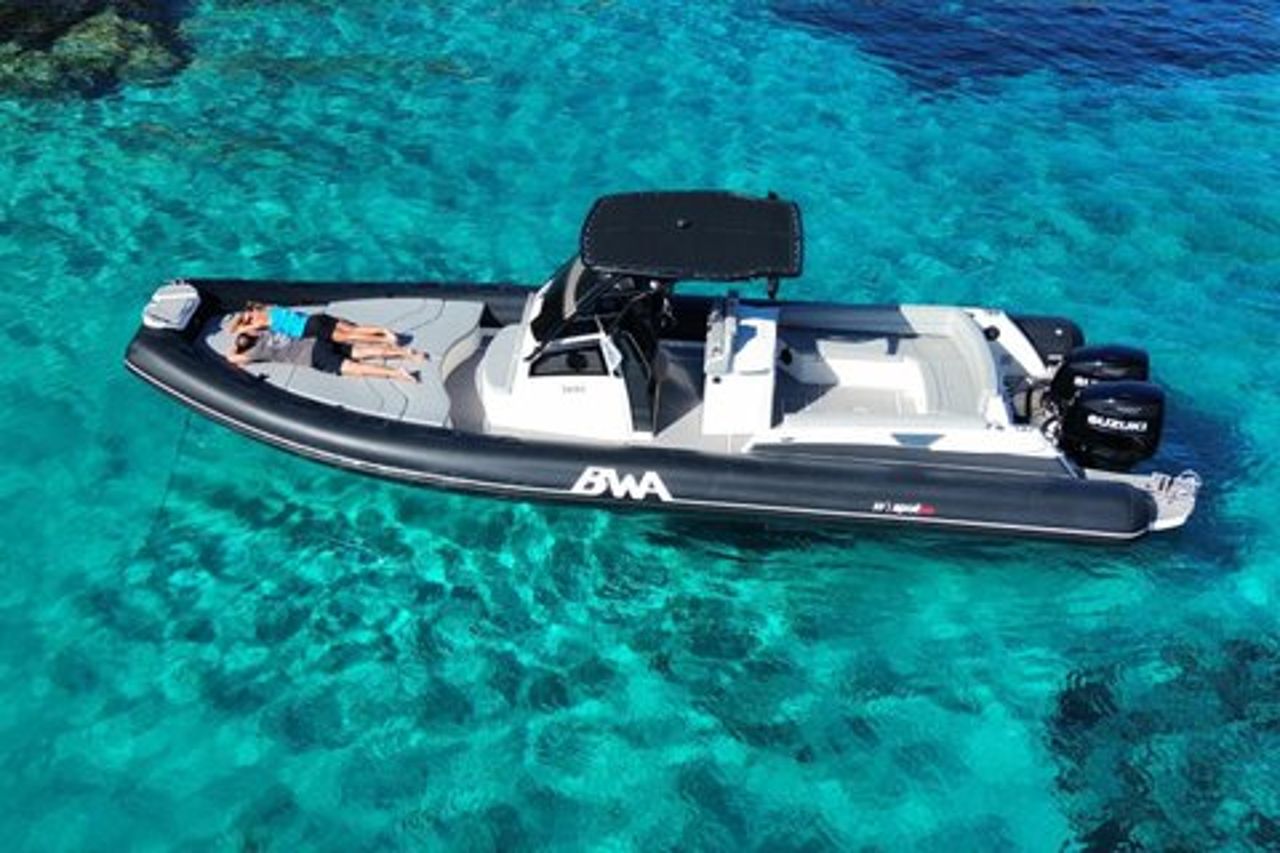 Escursioni di LUSSO in Gommone da Palau e La Maddalena