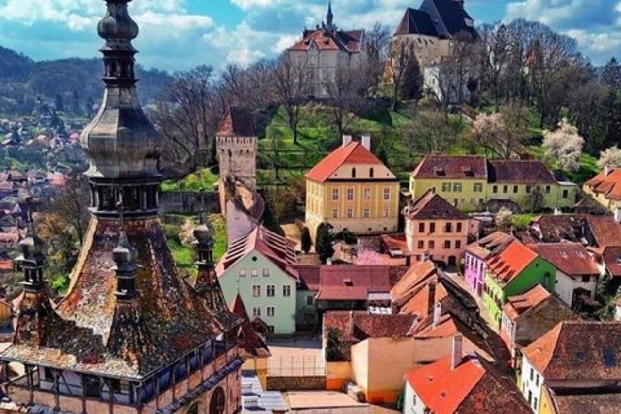 Sighișoara & Biertan Tour UNESCO con visita autentica della famiglia Rom