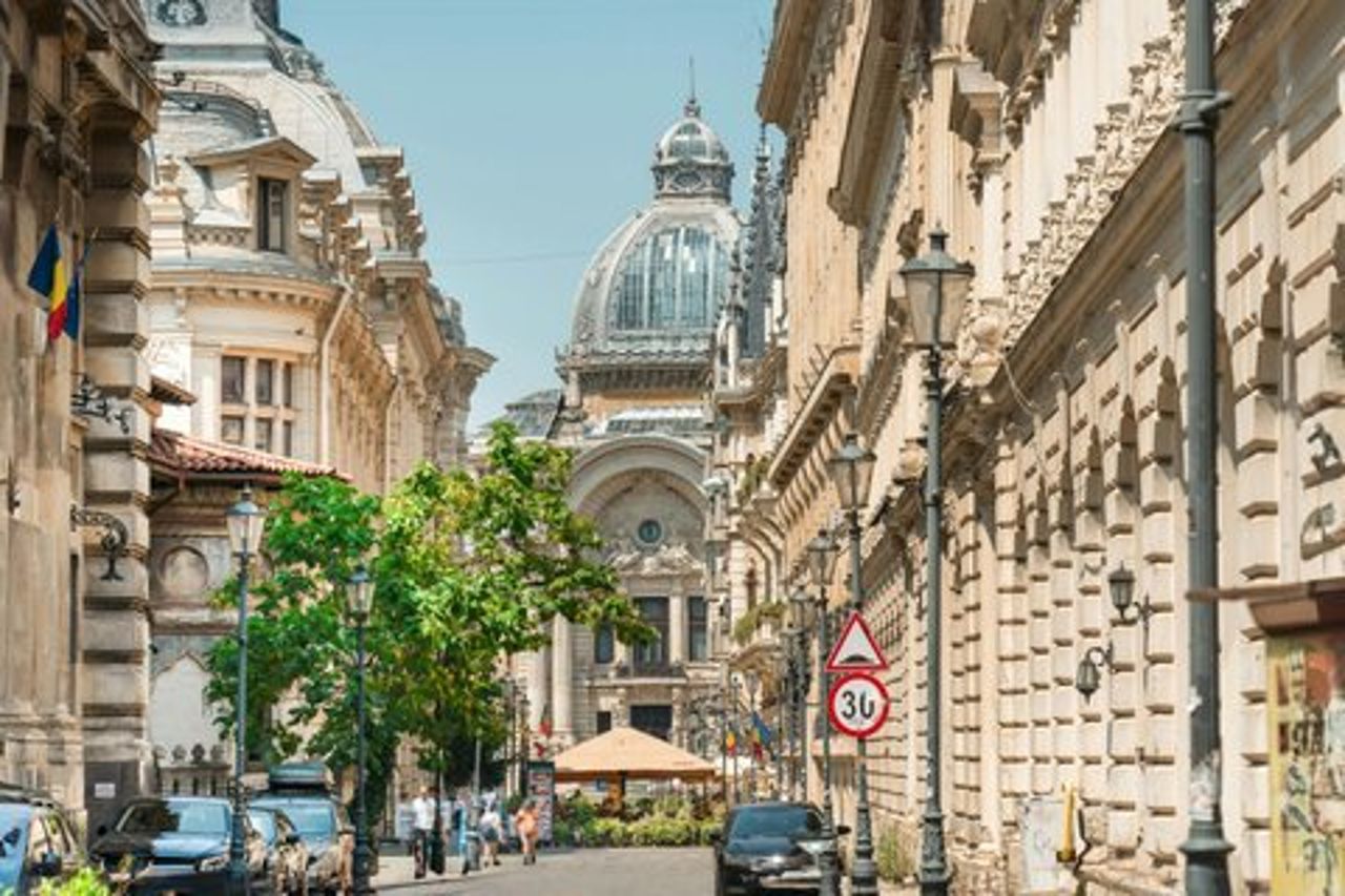 Tour privato a piedi della Belle Epoque di Bucarest