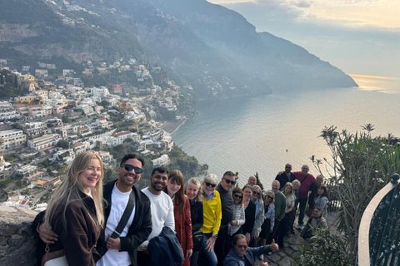 Salerno : tour per piccoli gruppi della Costiera Amalfitana con giro in barca opzionale