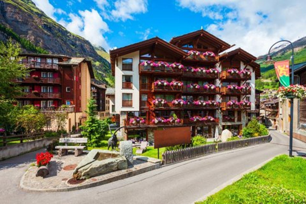 Scopri i luoghi più fotogenici di Interlaken con un locale