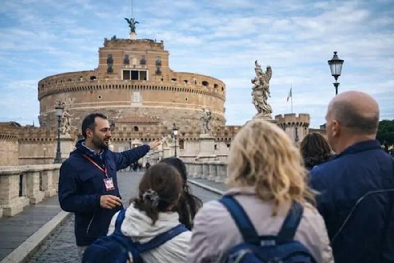 Tour degli Angeli e dei Demoni di Roma | Illuminati Path Small Group