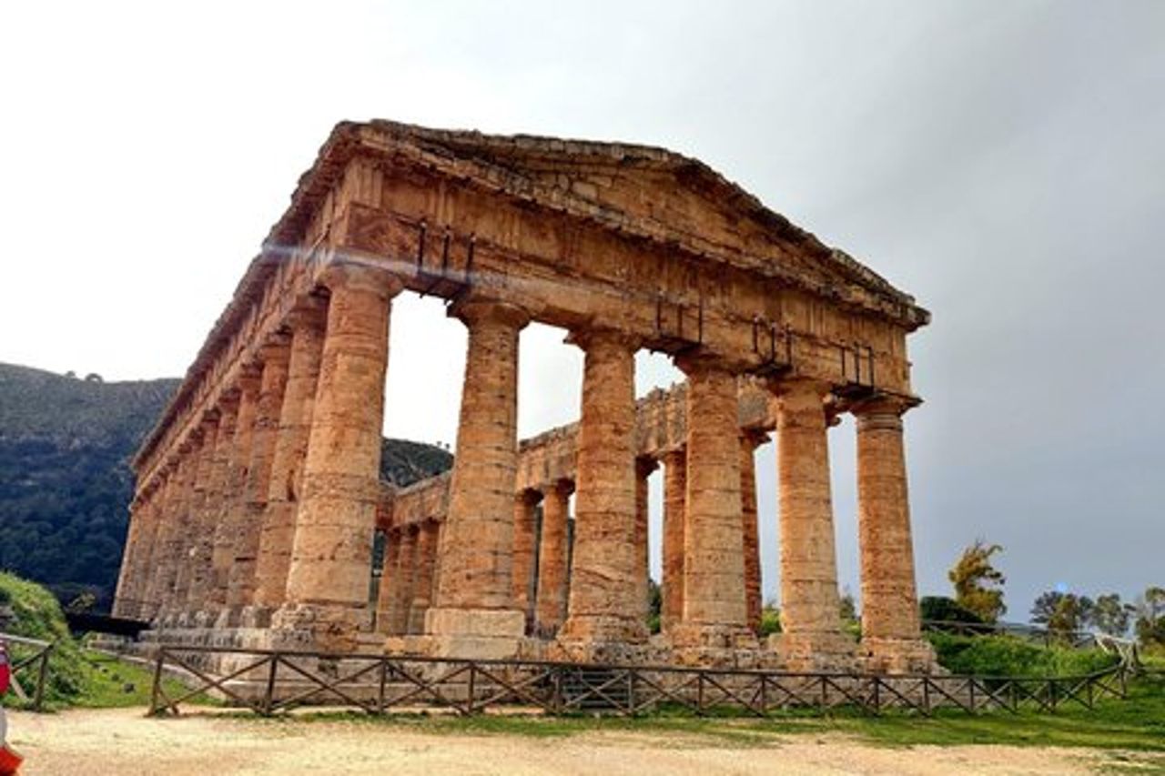 Segesta, Erice, Saline di Marsala e Isola Mozia da Palermo, Tour Privato