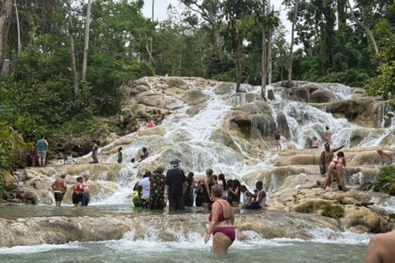 Dunn's River Falls da Negril con pranzo e ingresso