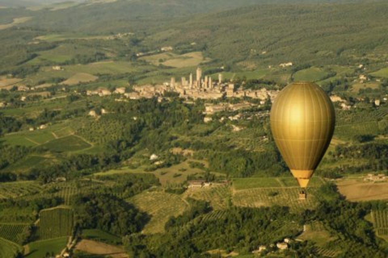 Giro in mongolfiera a San Gimignano, Toscana