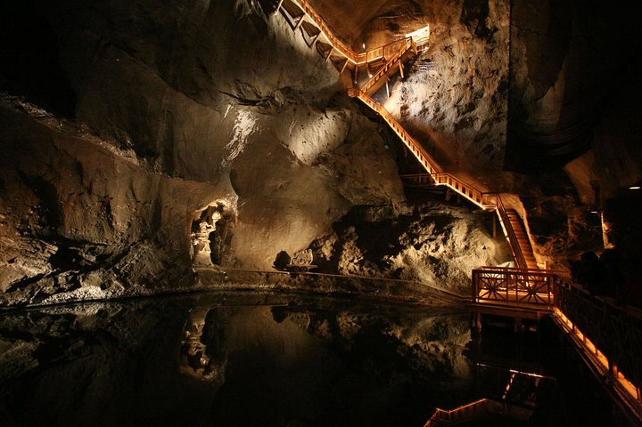 Miniera di sale a Wieliczka con trasporto privato, tour da Cracovia — 5