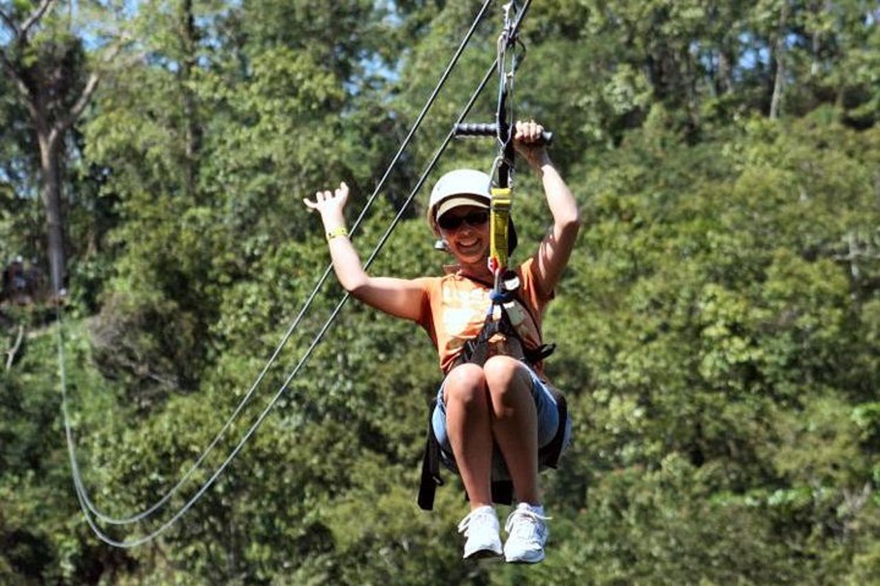 Tour guidato di Zipline Canopy e Dunn's River Falls con ingresso da Falmouth — 2