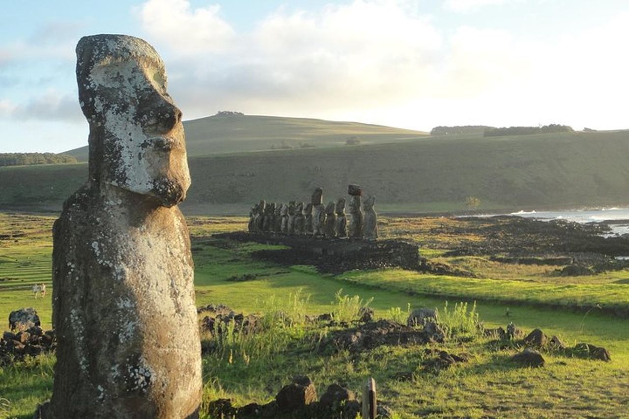 Tour privato: siti archeologici dell'Isola di Pasqua intera giornata — 2