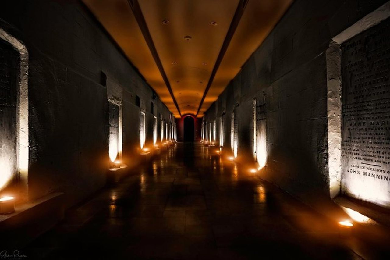 Catacombe di New York a lume di candela — 3