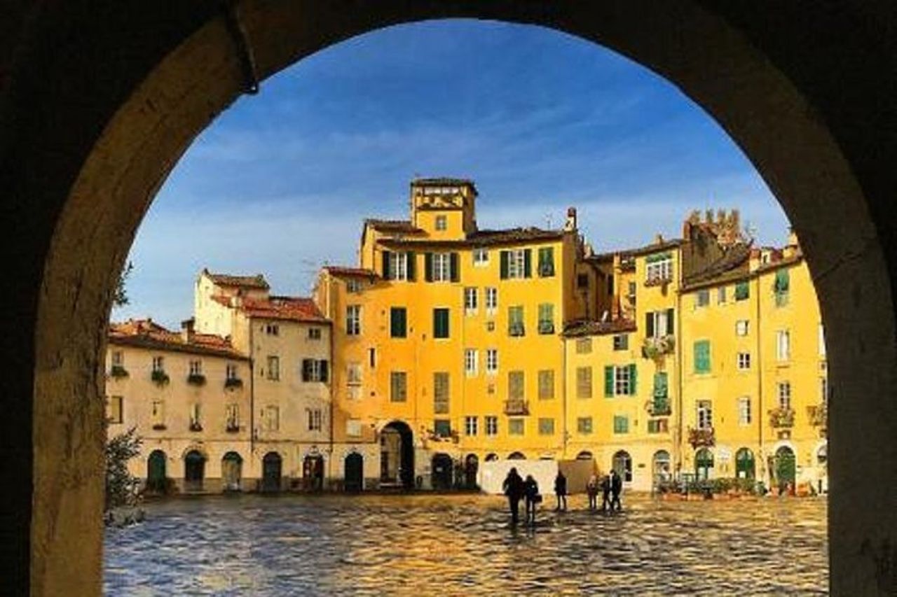 Visita guidata a Lucca : ITALIANO o Inglese (2 guide) — 2