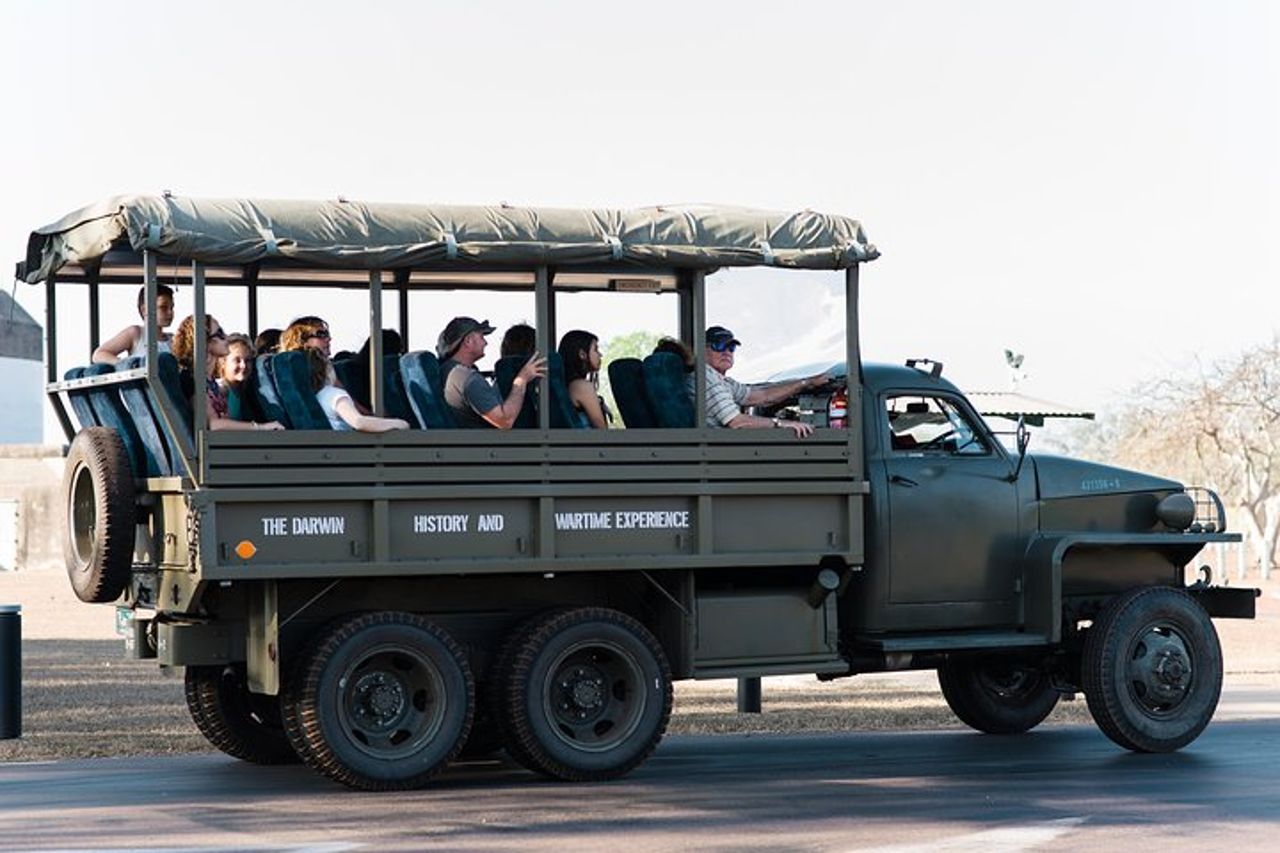 Tour di Darwin History and Wartime Experience