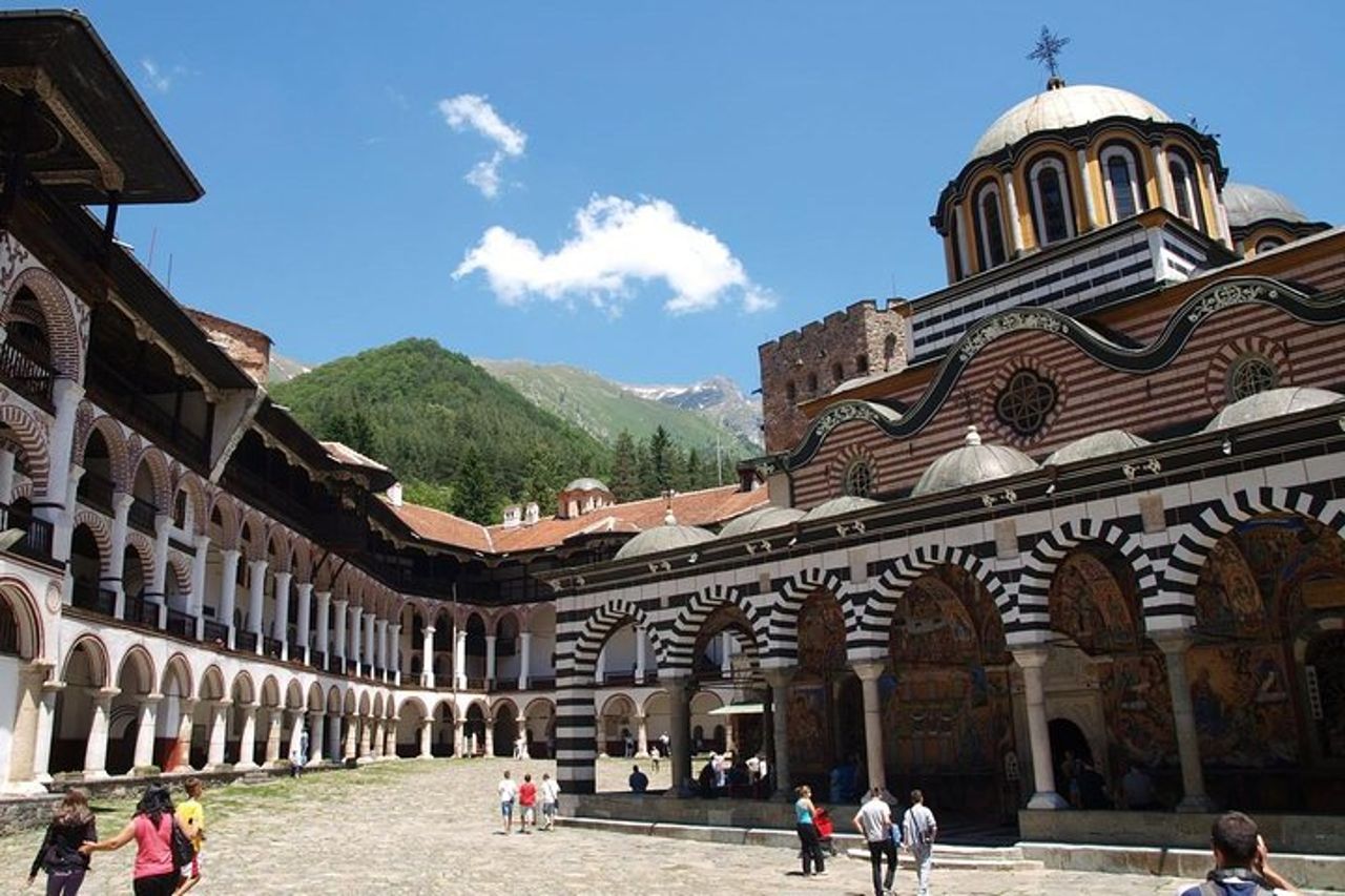 Tour del Monastero di Rila e della chiesa di Bojana in navetta — 2