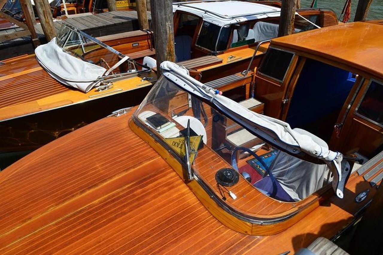 Trasferimento alla partenza con motoscafo Venice Shuttle per l'aeroporto Marco Polo di Venezia — 3