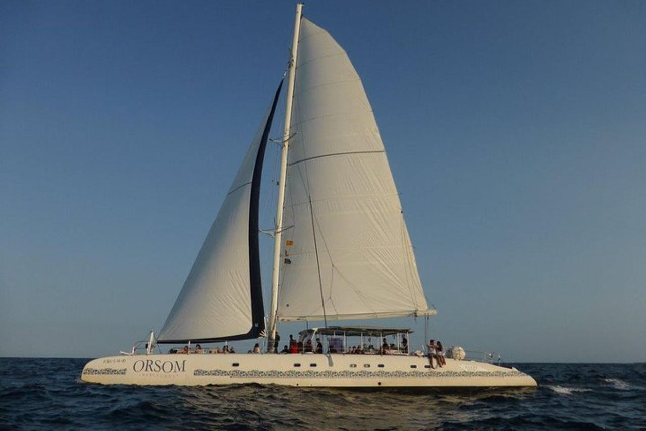 Barcellona Skyline Vela