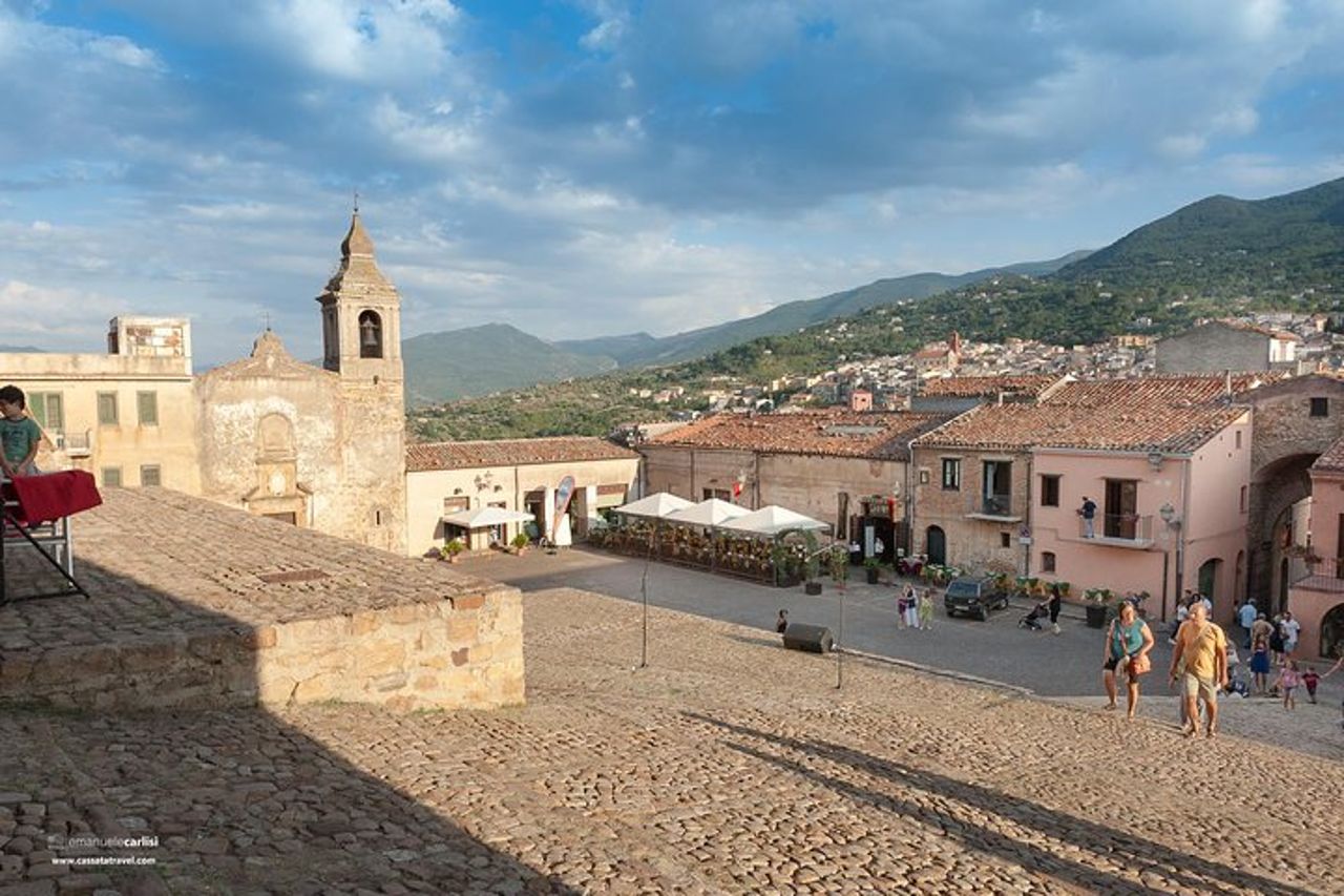 Tour di Castelbuono e degustazione di vini in un'abbazia medievale — 2