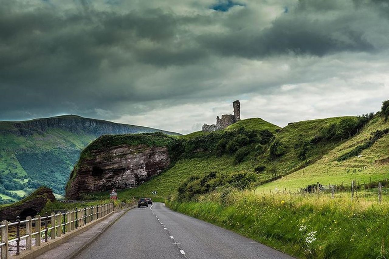 Highlights del Nord: tour guidato di un'intera giornata in Irlanda del Nord