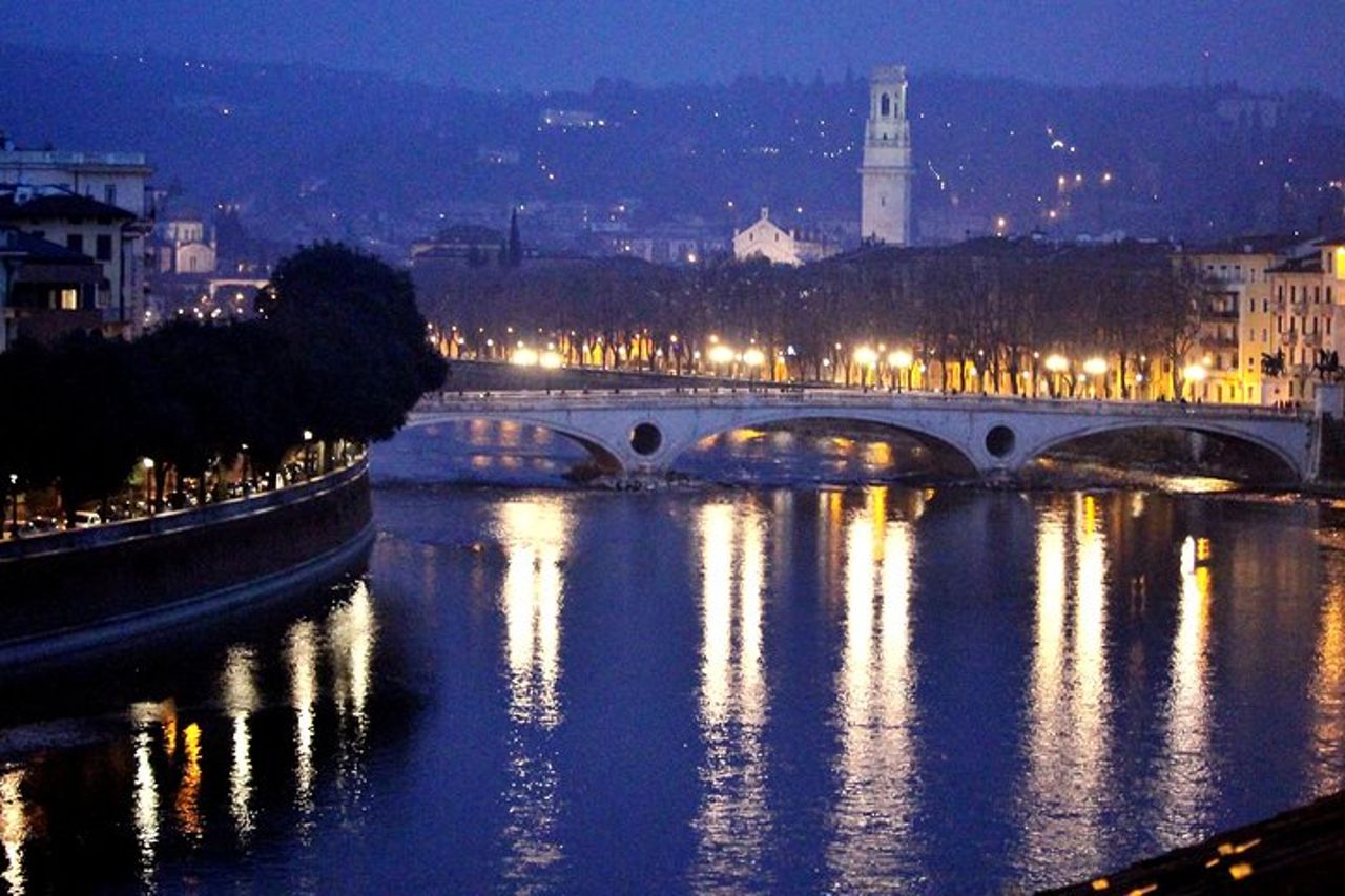 Tour di Verona a piedi al chiaro di luna — 2